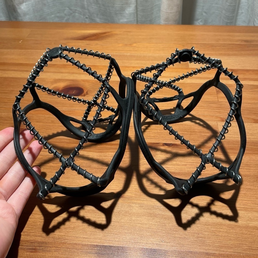 Yaktrax Spikeless Ice and Snow Shoe Gripper Sole Covers Unisex Large NWOT Black - Picture 11 of 13